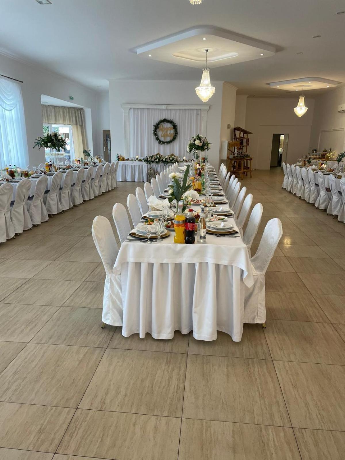 Marysienka Hotel Bisztynek Ngoại thất bức ảnh